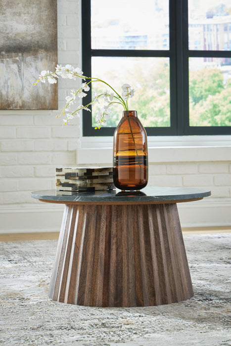 Five Star Furniture - Ceilby Accent Coffee Table