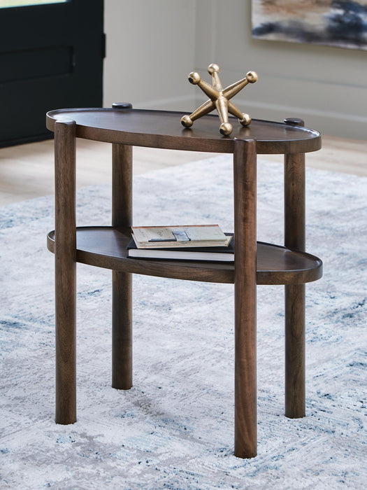 Five Star Furniture - Wiattbury Accent Table