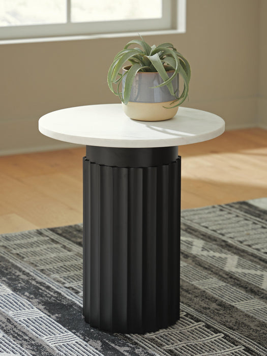 Five Star Furniture - Wainstone Accent Table