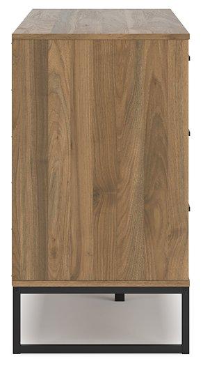 Five Star Furniture - Deanlow Dresser - Five Star Furniture & Mattress (GA)