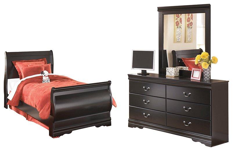 Five Star Furniture - Huey Vineyard Bedroom Set - Five Star Furniture & Mattress (GA)
