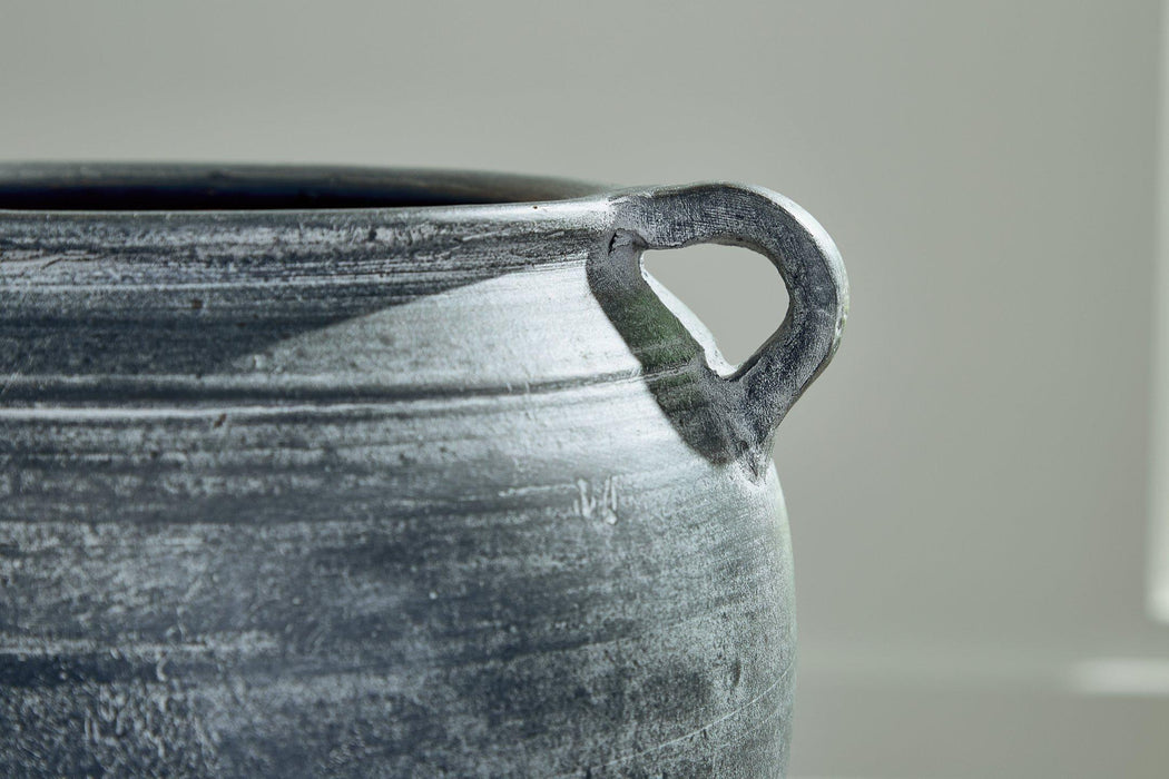 Five Star Furniture - Meadie Vase