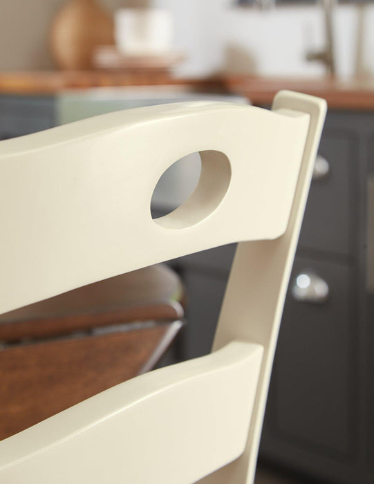 Five Star Furniture - Woodanville Dining Set