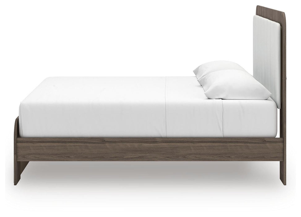 Five Star Furniture - Kendanport Upholstered Bed