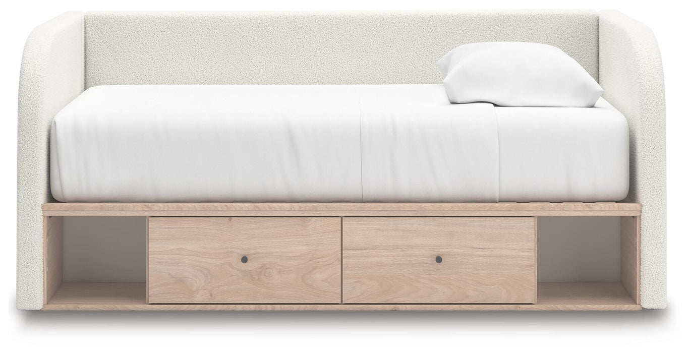 Five Star Furniture - Arloster Upholstered Bed