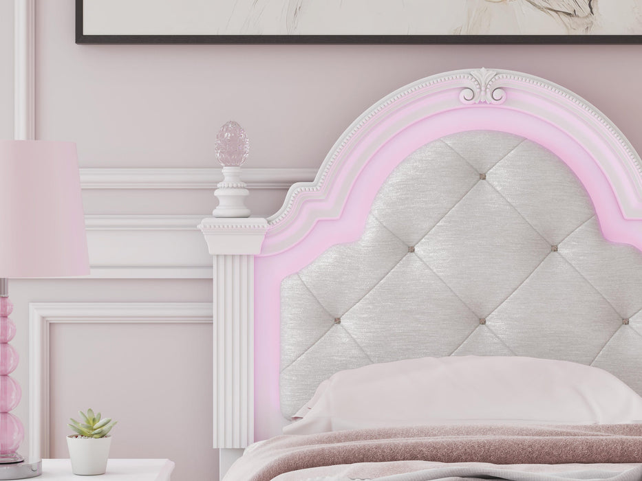 Five Star Furniture - Kozlani Upholstered Bed