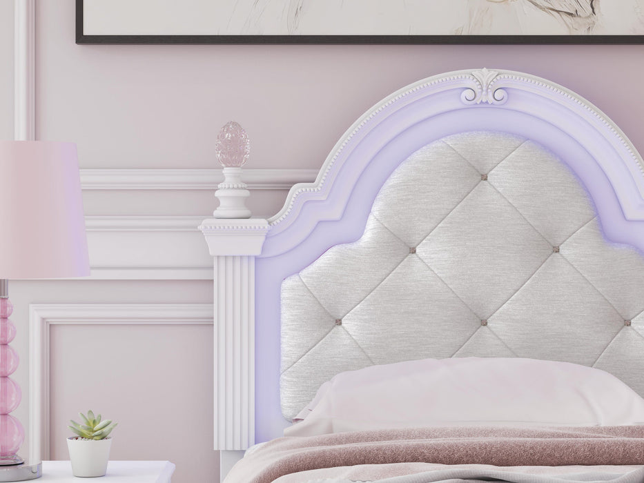 Five Star Furniture - Kozlani Upholstered Bed