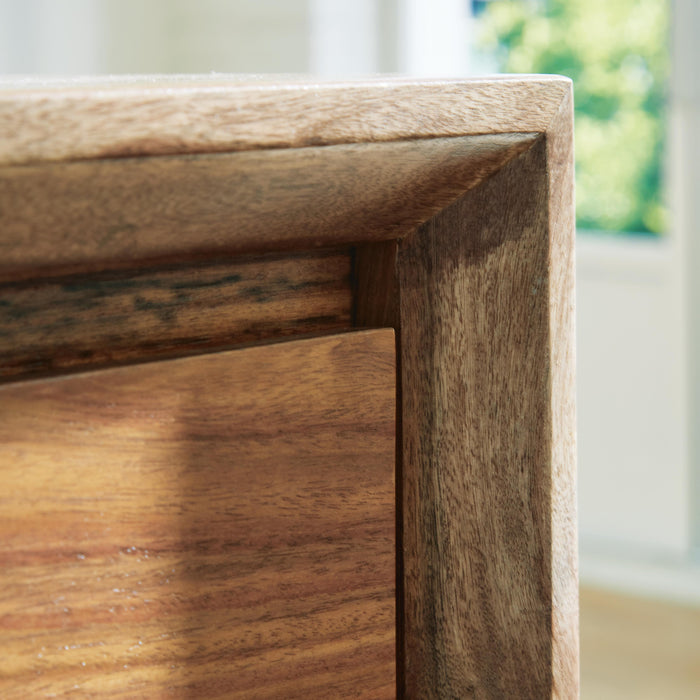 Five Star Furniture - Dressonni Nightstand