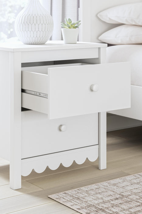 Five Star Furniture - Hallityn Nightstand