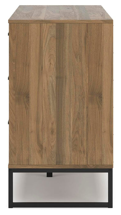 Five Star Furniture - Deanlow Bedroom Package