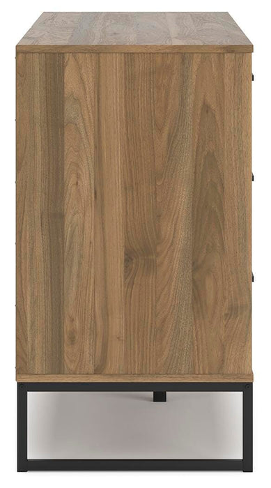 Five Star Furniture - Deanlow Bedroom Package