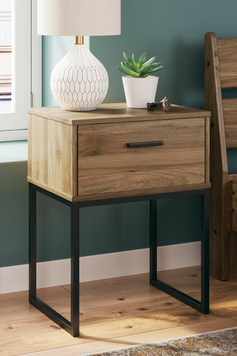 Five Star Furniture - Deanlow Nightstand
