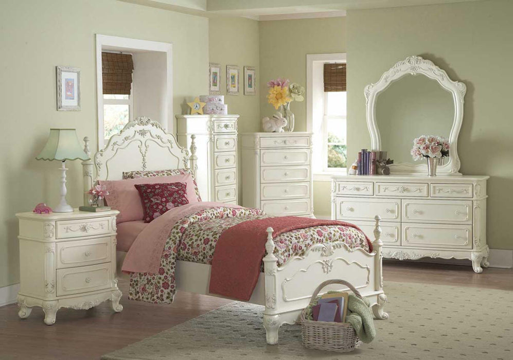 Five Star Furniture - Cinderella Queen Poster Bed in Antique White 1386NW-1*