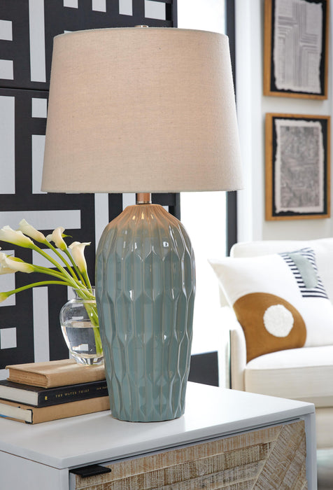 Five Star Furniture - Hadbury Table Lamp (Set of 2)