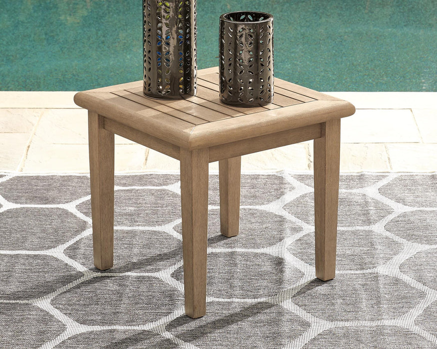 Five Star Furniture - Gerianne End Table
