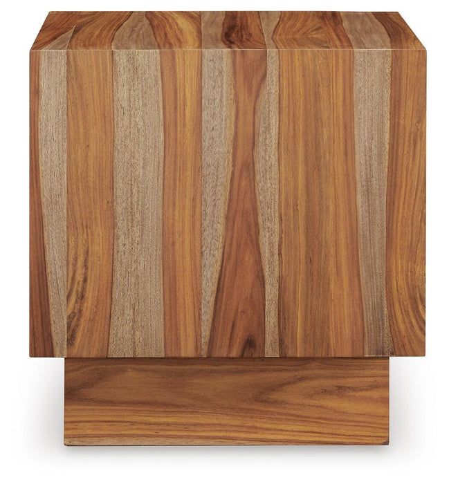 Five Star Furniture - Dressonni End Table