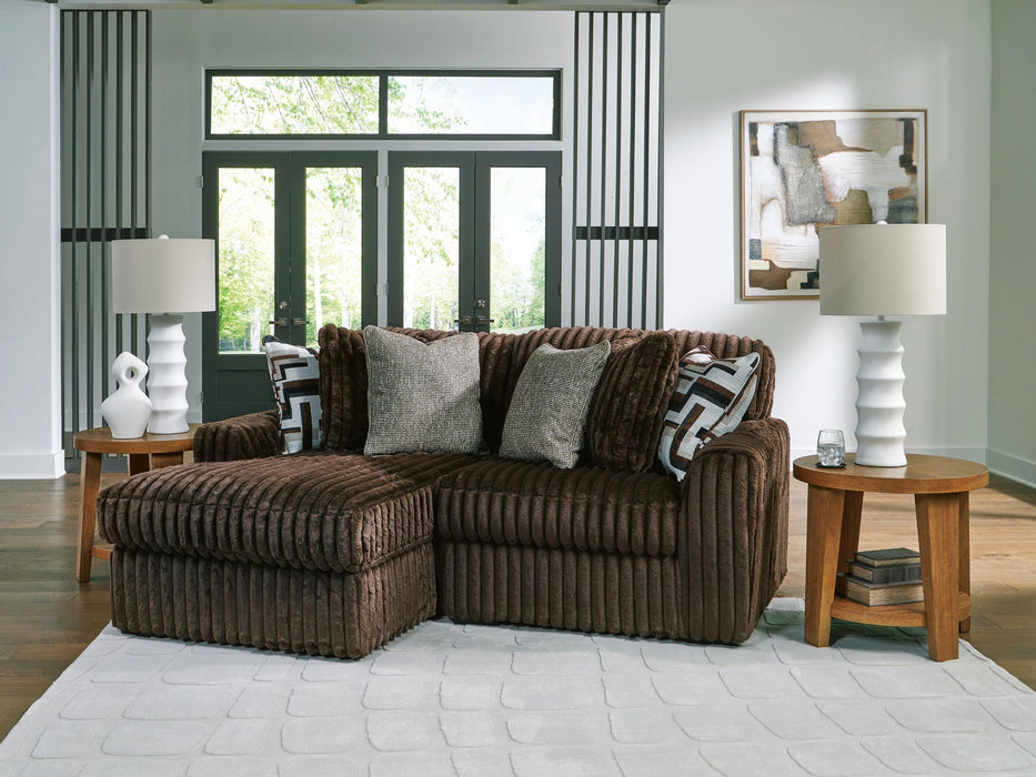 Five Star Furniture - Midnight-Madness Sectional with Chaise
