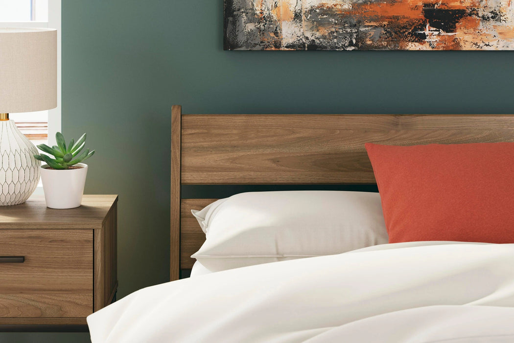 Five Star Furniture - Deanlow Bed