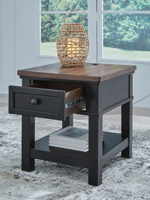 Five Star Furniture - Wildenauer End Table