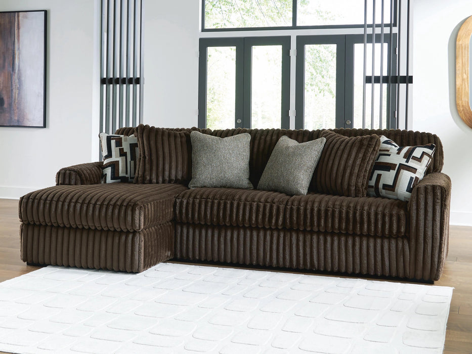 Five Star Furniture - Midnight-Madness Sectional Sofa with Chaise