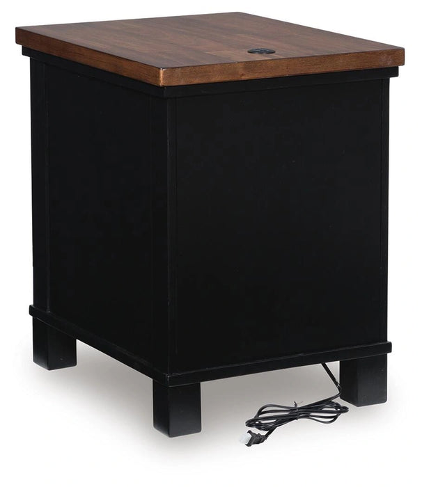 Five Star Furniture - Wildenauer Chairside End Table