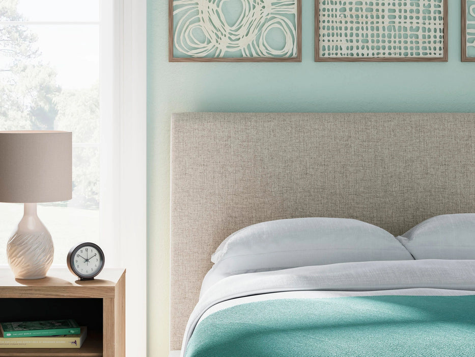 Five Star Furniture - Cielden Upholstered Bed with Roll Slats