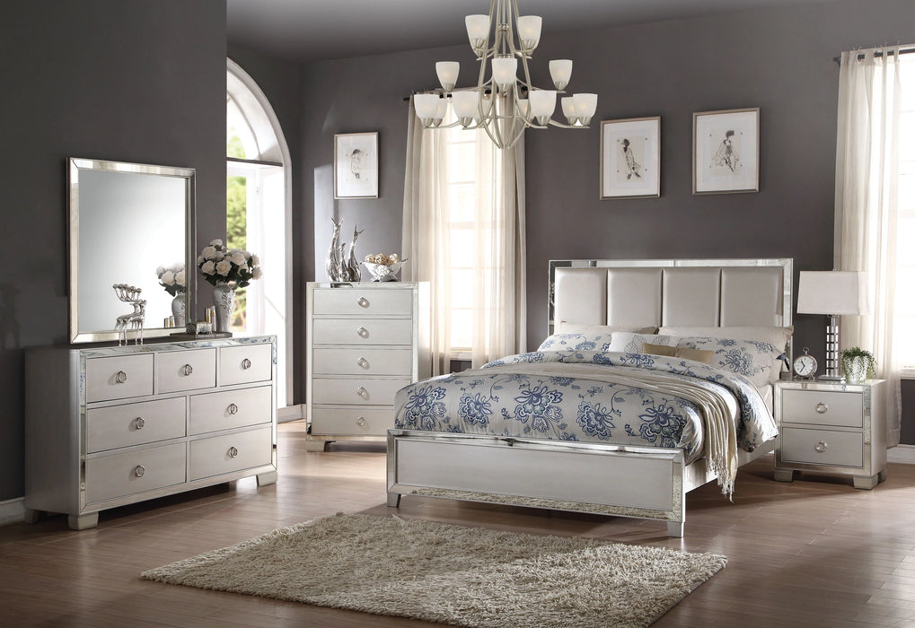Five Star Furniture - Voeville II Platinum PU & Platinum Eastern King Bed