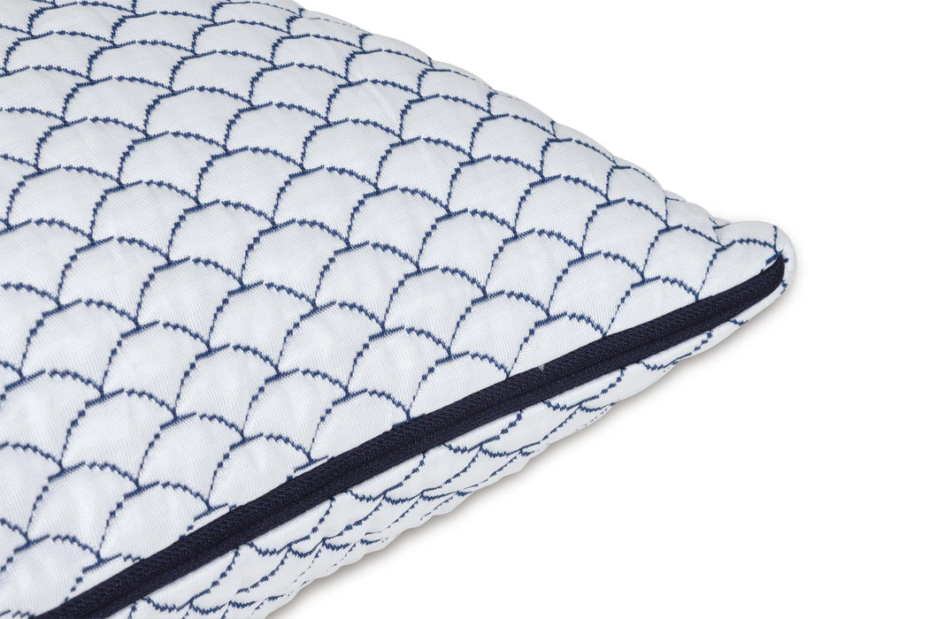 Five Star Furniture - DreamCloudTM Classic / Pillow (Set of 4)