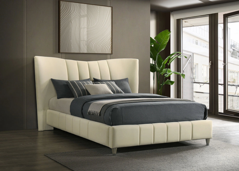 Five Star Furniture - Evelyn Panel Platform Bed