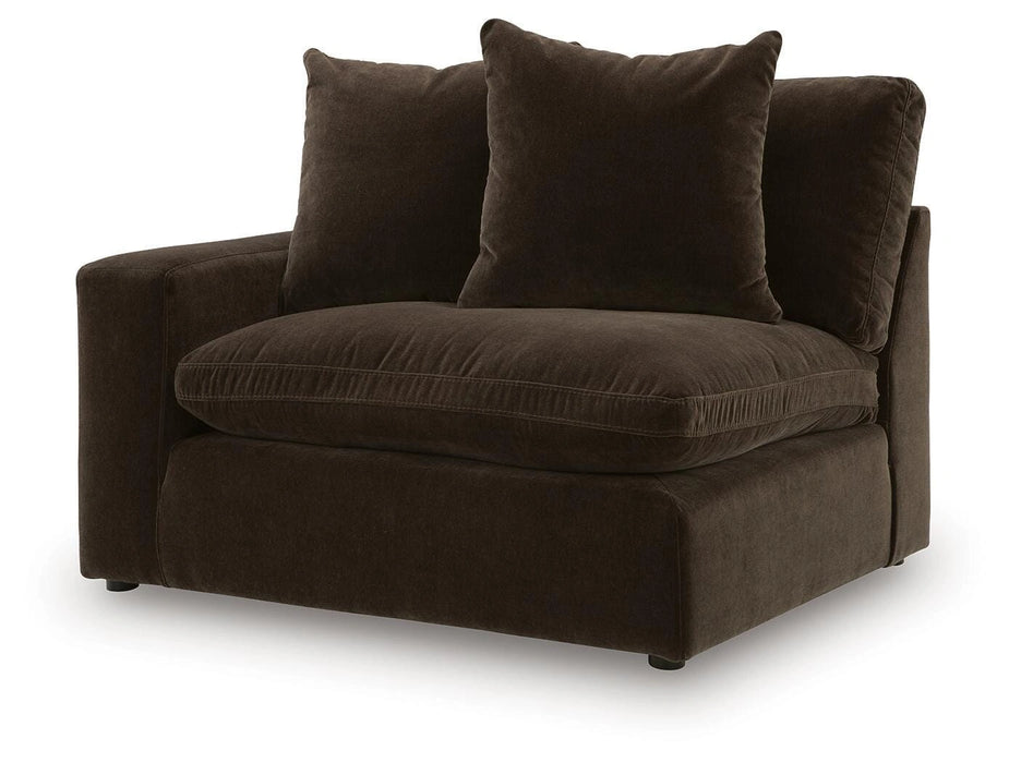 Five Star Furniture - Maxton Heights Sectional
