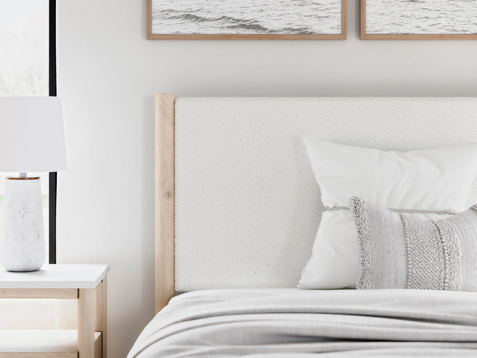 Five Star Furniture - Cadmori Upholstered Bed