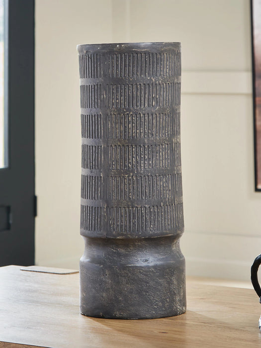 Five Star Furniture - Beninworth Vase