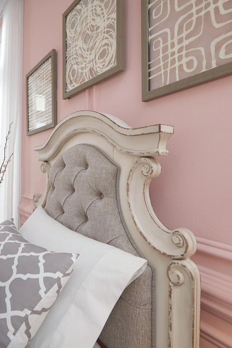 Five Star Furniture - Realyn Upholstered Bed